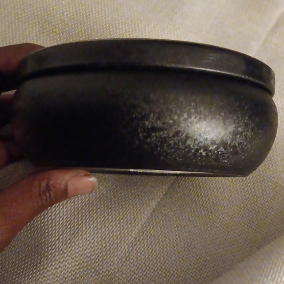 Vintage Victor His Master's Voice RCA round 5-inch tin canister - Picture 2 of 5